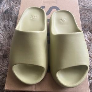 Yeezy Slides
